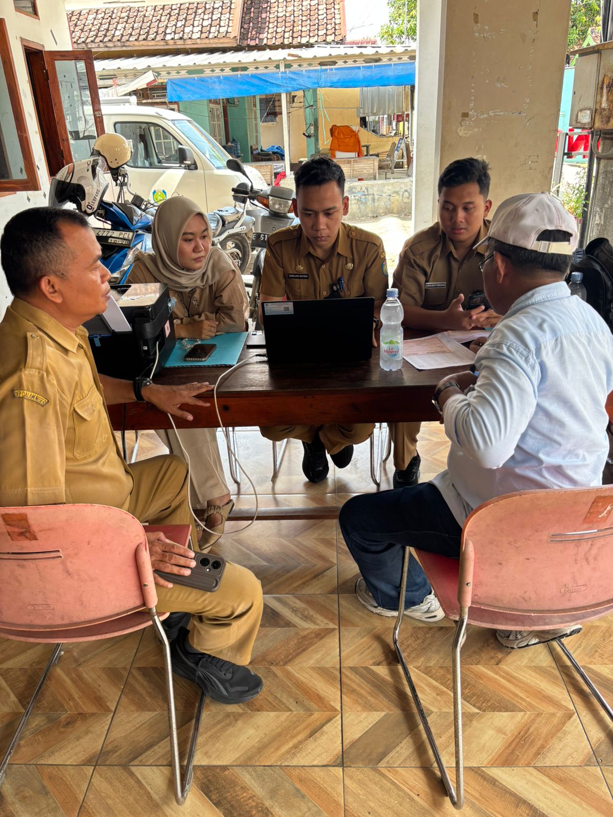 Pelayanan Pajak Keliling oleh BAPENDA bertempat dibalaidesa Santing
